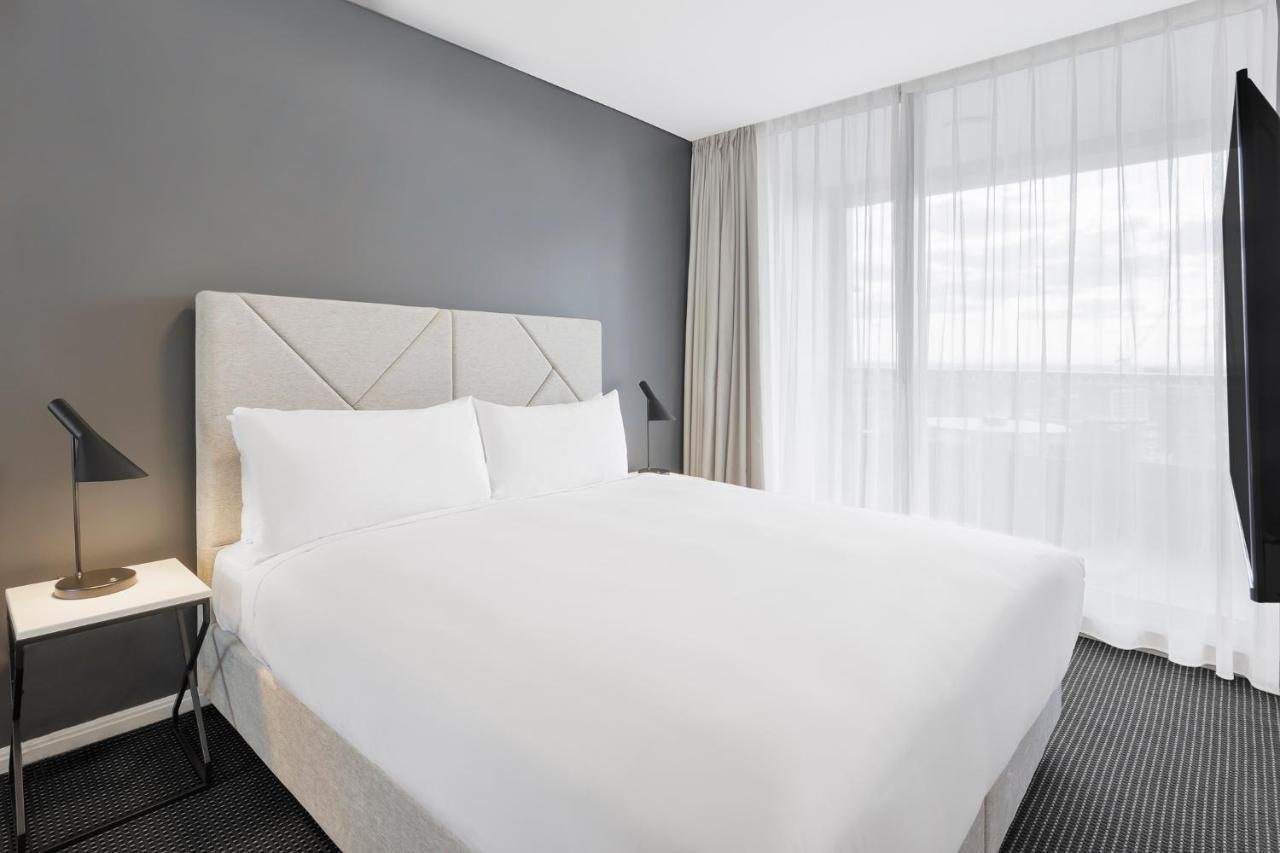 เมอริตัน สวีท เซตแลนด์ Aparthotel ซิดนีย์ ภายนอก รูปภาพ A bedroom at the hotel