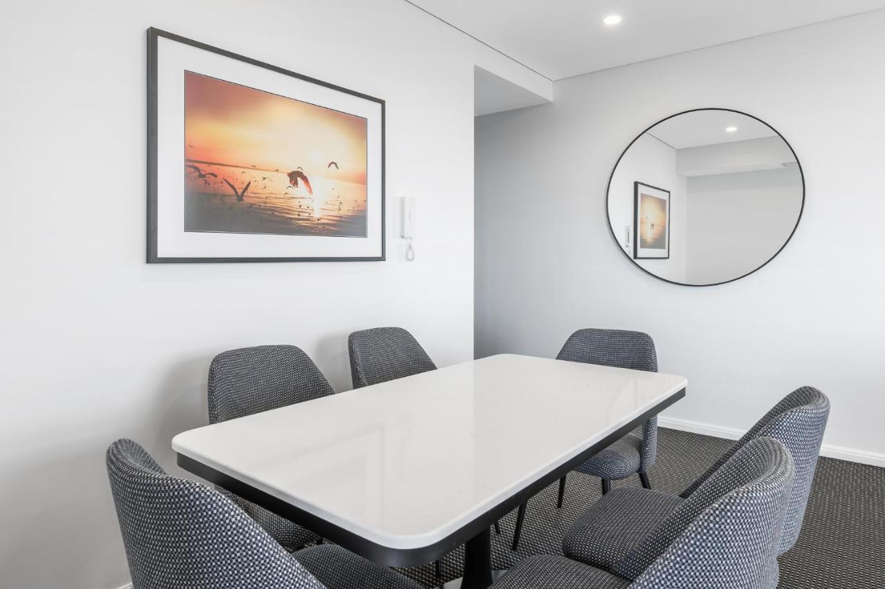 เมอริตัน สวีท เซตแลนด์ Aparthotel ซิดนีย์ ภายนอก รูปภาพ A dining room
