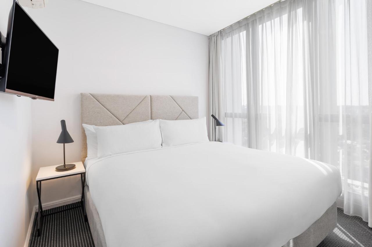 เมอริตัน สวีท เซตแลนด์ Aparthotel ซิดนีย์ ภายนอก รูปภาพ A bedroom at the hotel